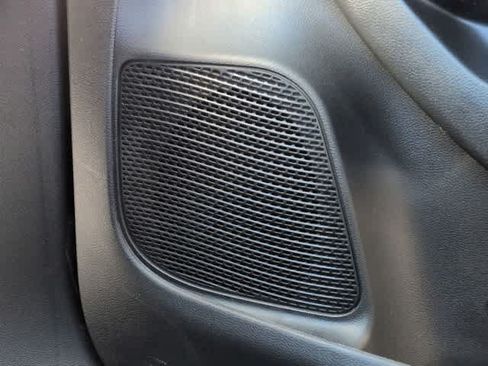 New 2026 Chrysler Pacifica Select FWD image 34