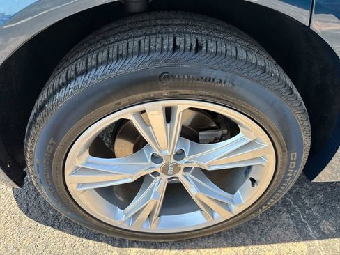 Used 2021 Audi Q8 Prestige w/ Prestige Package AWD/4WD image 43