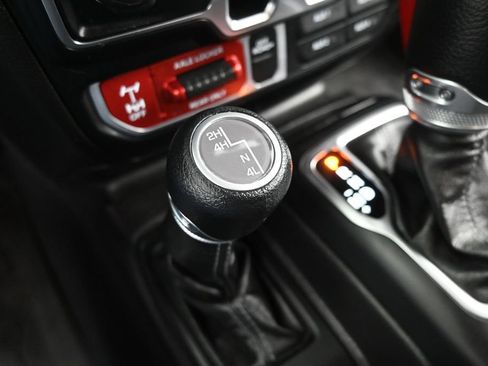 Used 2024 Jeep Wrangler Unlimited Sport AWD/4WD image 27