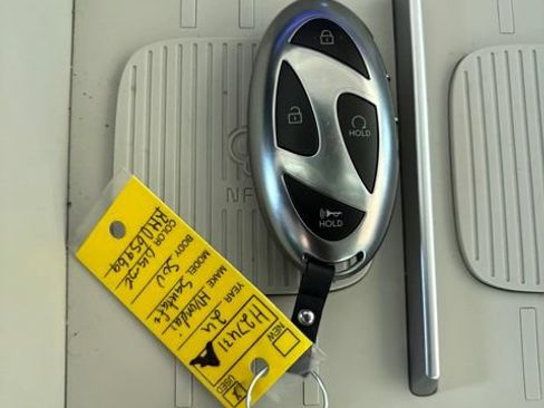 Used 2024 Hyundai Santa Fe Calligraphy FWD image 12