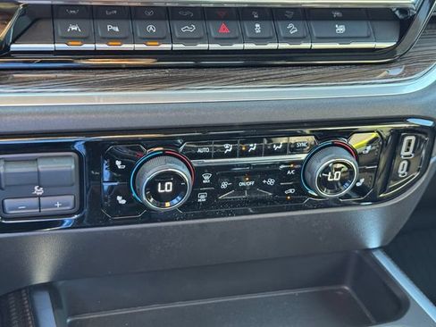 Certified 2025 Chevrolet Silverado 1500 LT Trail Boss w/ LT Trail Boss Premium Package AWD/4WD image 17