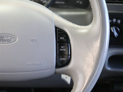 Used 2001 Ford F350 Lariat image 85