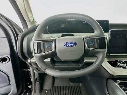 New 2026 Ford Expedition Active AWD/4WD image 15