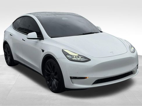 Used 2021 Tesla Model Y Performance AWD/4WD image 3