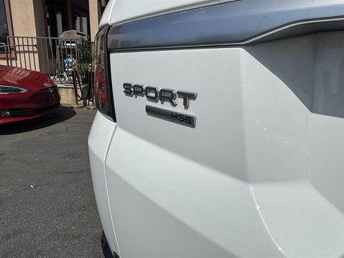Used 2018 Land Rover Range Rover Sport HSE AWD/4WD image 6