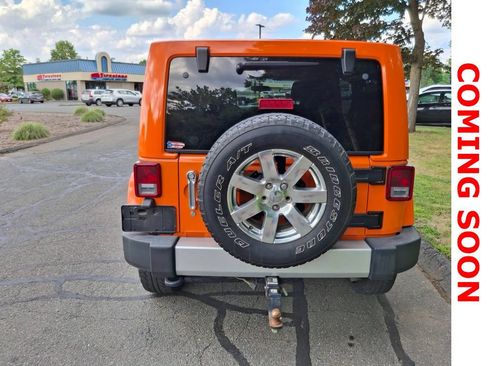 Used 2012 Jeep Wrangler Unlimited Sahara w/ Dual Top Group AWD/4WD image 4