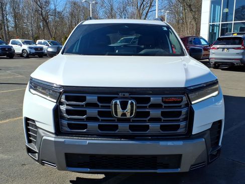 New 2026 Honda Pilot TrailSport image 2
