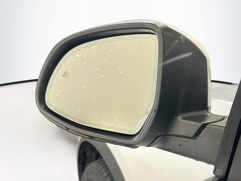 Used 2026 BMW X5 xDrive40i AWD/4WD image 16