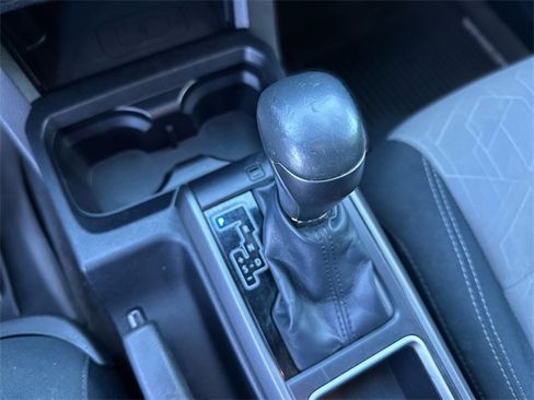 Used 2021 Toyota Tacoma TRD Off-Road image 21