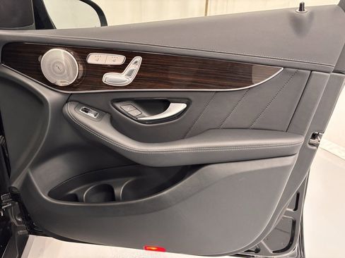 Used 2022 Mercedes-Benz GLC 300 4MATIC Coupe image 19