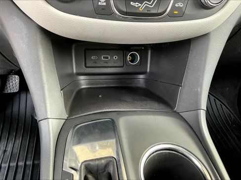 Used 2024 Chevrolet Equinox LS w/ Midnight Edition FWD image 15