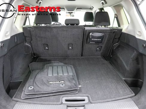 Used 2023 Nissan Rogue SV AWD/4WD image 9