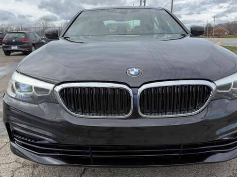 Used 2019 BMW 530i xDrive w/ Convenience Package image 16