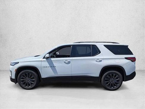 Used 2024 Chevrolet Traverse RS FWD image 5