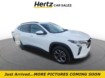 Used 2025 Chevrolet Trax LT