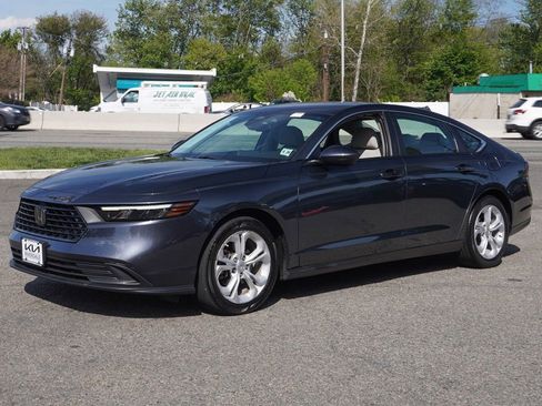 Used 2023 Honda Accord LX image 5