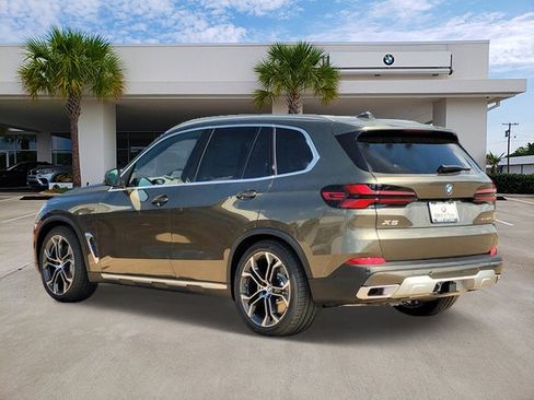 New 2026 BMW X5 xDrive50e image 6