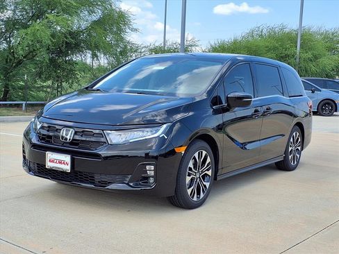 New 2026 Honda Odyssey Elite image 3