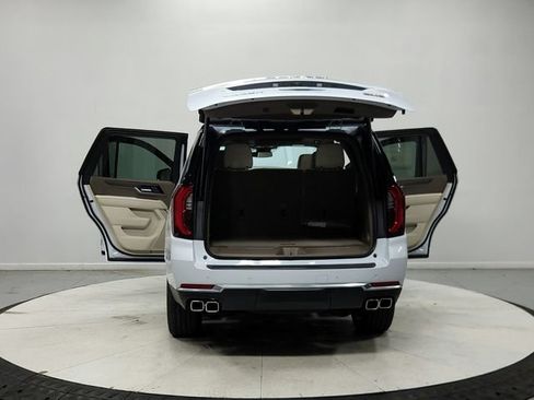 New 2026 GMC Yukon Denali w/ Sun & Power Step Package AWD/4WD image 15