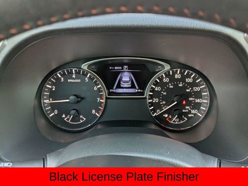 Used 2020 Nissan Pathfinder SL image 16