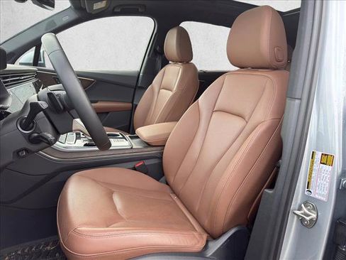 Certified 2025 Audi Q7 2.0T Premium Plus w/ Premium Plus Package image 12