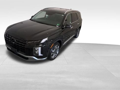 Certified 2025 Hyundai Palisade SEL image 8