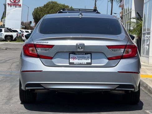 Used 2018 Honda Accord LX image 6