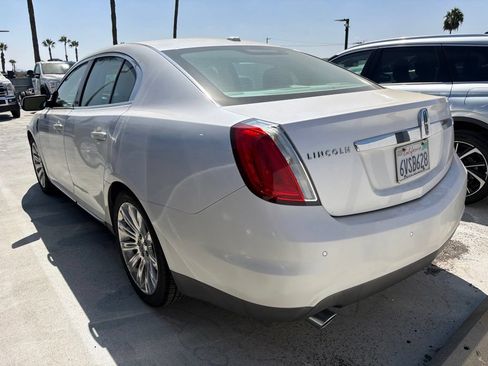 Used 2012 Lincoln MKS FWD image 5