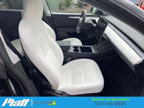 Used 2023 Tesla Model Y Long Range image 53