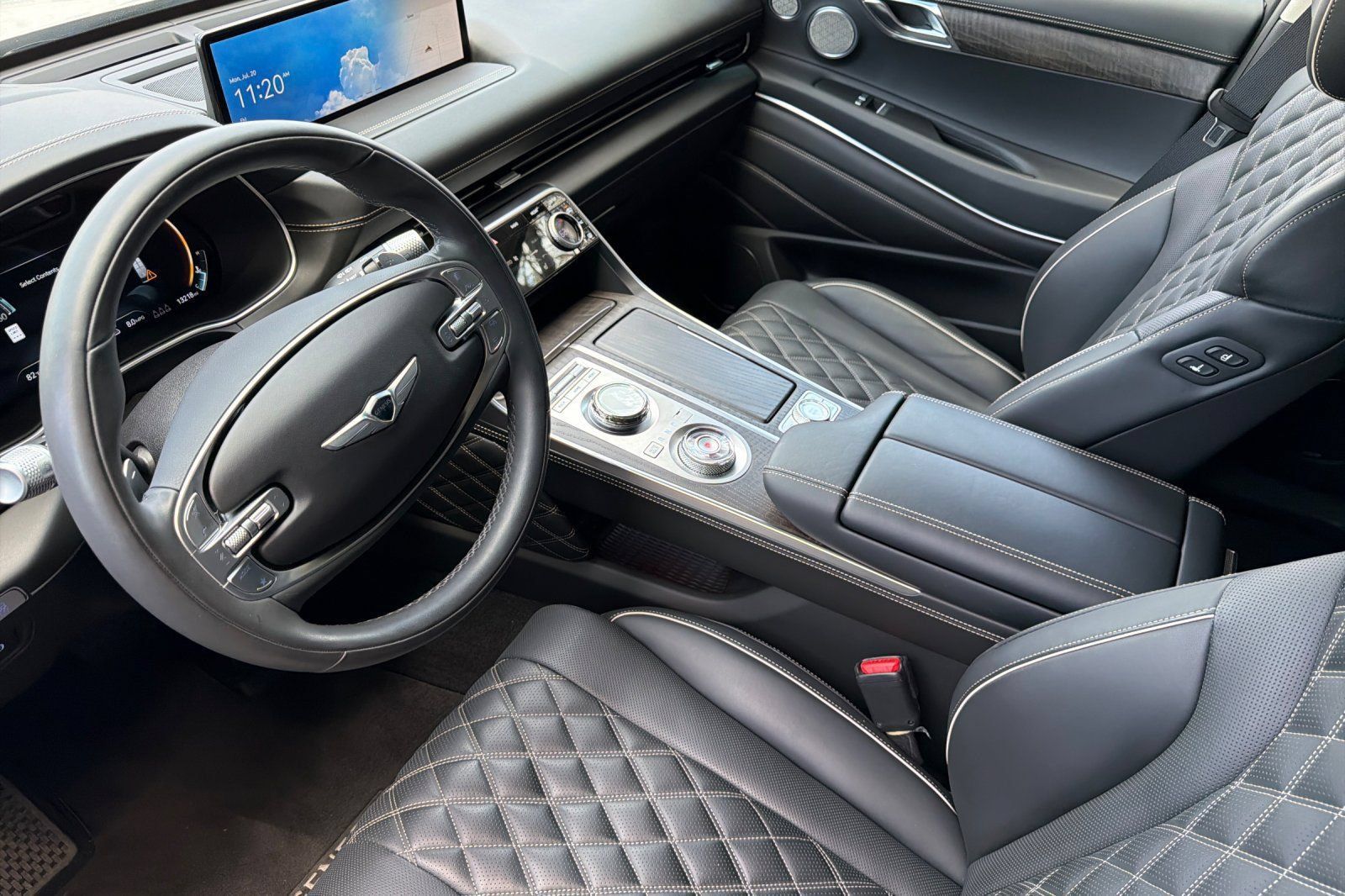 Used 2024 Genesis GV80 3.5T w/ Prestige Package AWD/4WD image 4