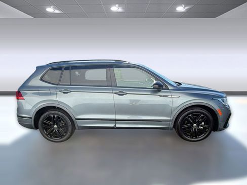 Used 2022 Volkswagen Tiguan SE R-Line FWD image 6