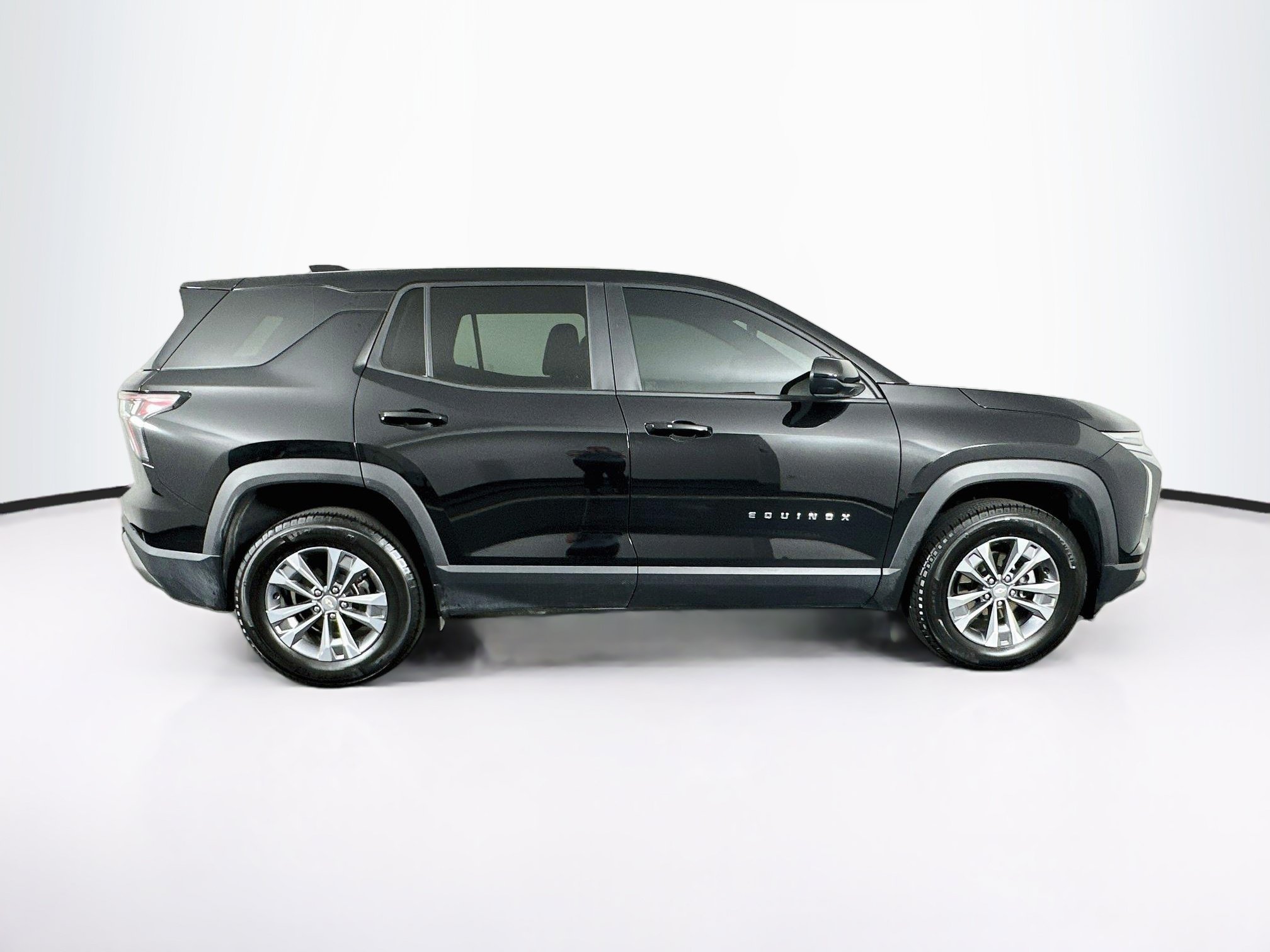 Used 2025 Chevrolet Equinox LT AWD/4WD image 10