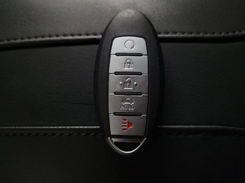 Used 2019 Nissan Rogue Sport SV image 32