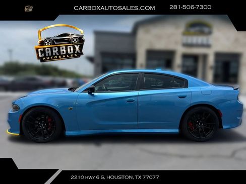 Used 2023 Dodge Charger Scat Pack w/ Plus Group RWD image 2