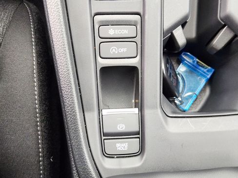 Certified 2025 Honda Accord SE image 22