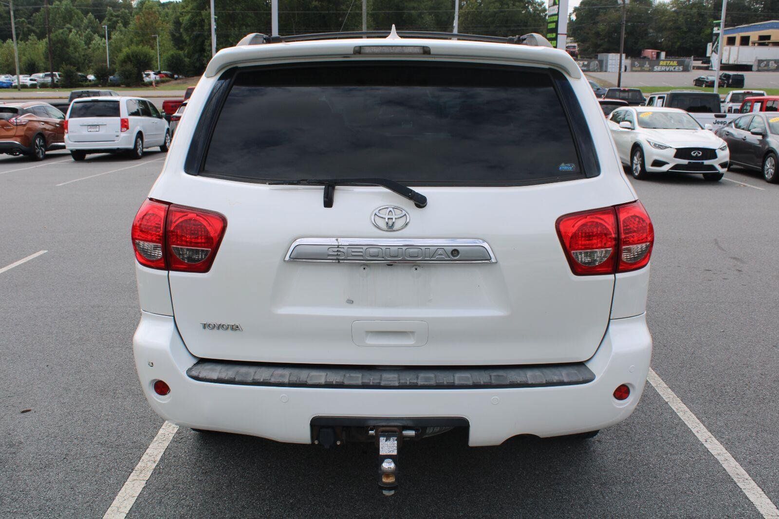 Used 2010 Toyota Sequoia Platinum AWD/4WD image 7