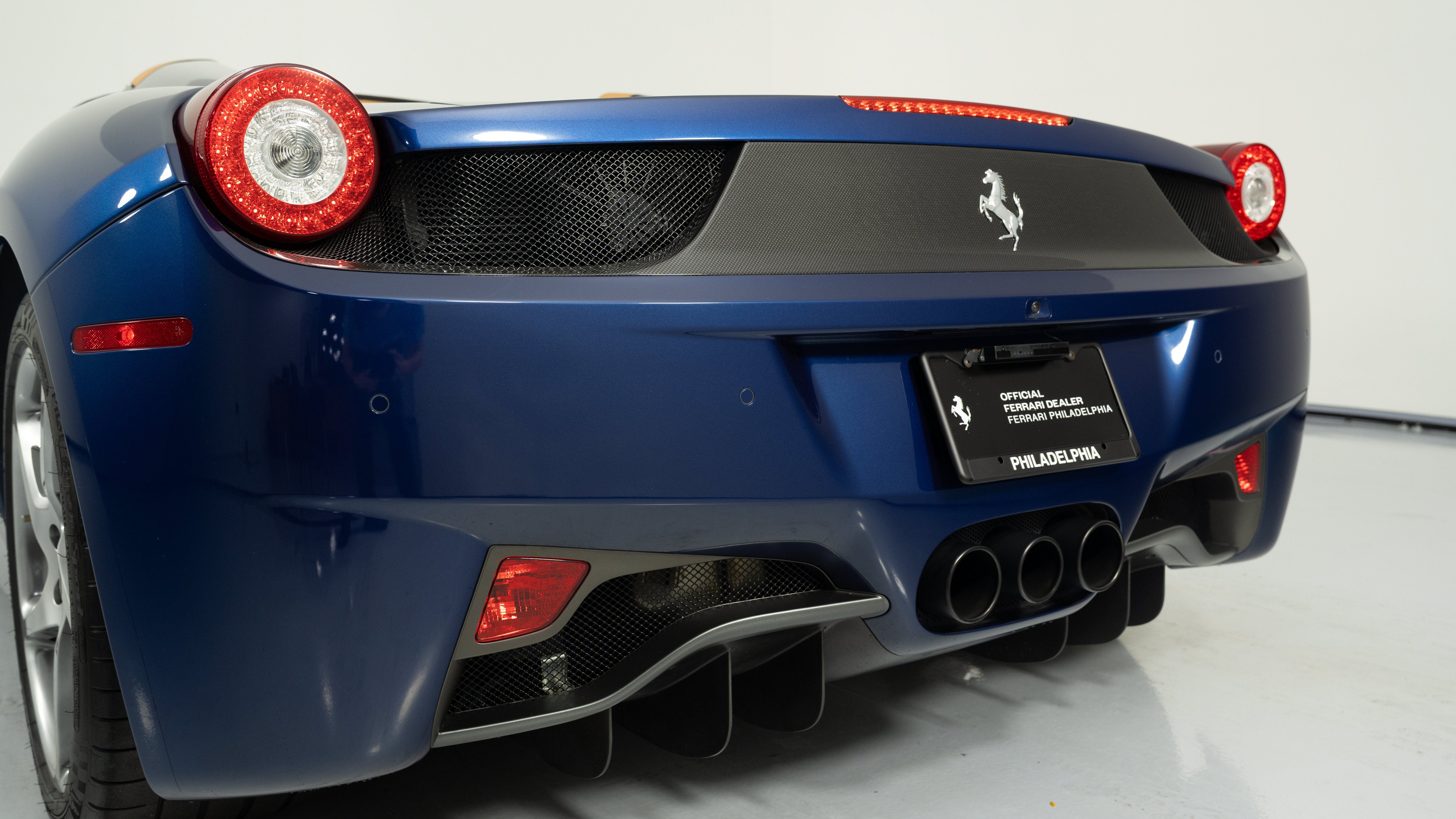 Certified 2013 Ferrari 458 Spider RWD image 13
