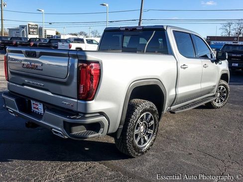 Used 2024 GMC Sierra 1500 AT4 w/ Technology Package image 8