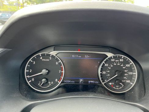 Used 2025 Nissan Altima 2.5 SV FWD image 10