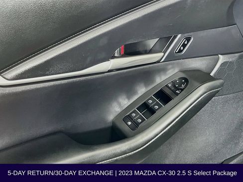 Used 2023 MAZDA CX-30 AWD 2.5 S w/ Select Package image 23