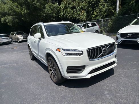 Used 2023 Volvo XC90 B5 Core w/ Protection Package Premier AWD/4WD image 2