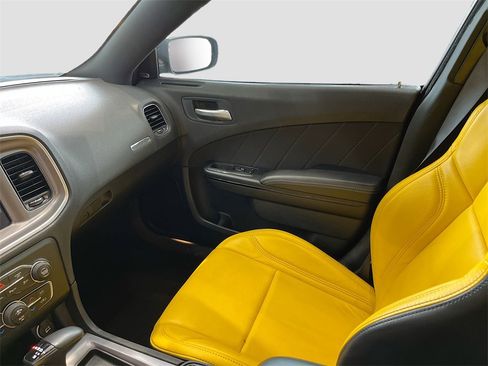 Used 2022 Dodge Charger R/T w/ Blacktop Package image 22