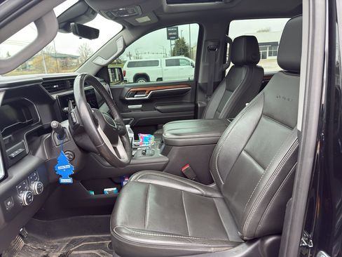 Used 2023 GMC Sierra 1500 Denali w/ Technology Package image 7