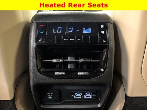 Used 2024 Jeep Grand Cherokee L Limited AWD/4WD image 32