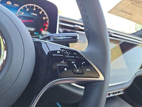 New 2026 Mercedes-Benz E 350 4MATIC Sedan image 19