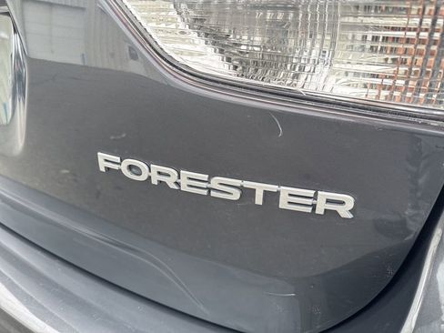 Used 2023 Subaru Forester AWD/4WD image 10
