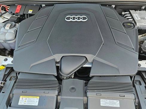 Used 2023 Audi Q7 3.0T Premium Plus w/ Premium Plus Package AWD/4WD image 22