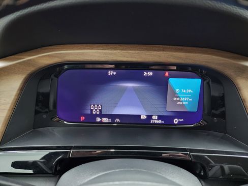 Used 2025 Volkswagen Atlas SE image 11