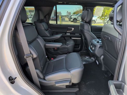 New 2026 Ford Expedition Platinum w/ Stealth Appearance Package image 15