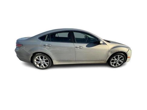 Used 2009 MAZDA MAZDA6 s Grand Touring w/ Moonroof & Bose Pkg image 7